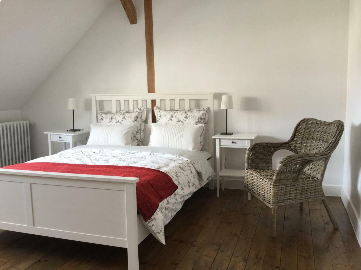 Les Marronniers Bed & Breakfast Saint-Didier-en-Velay Exterior foto